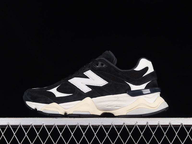 Tênis Runner Malha Preto Detalhe Branco