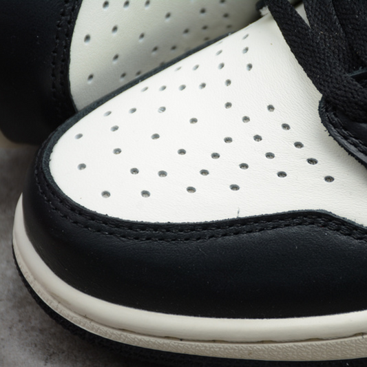 Air Jordan 1 High Dark Mocha 555088-105 - detalhe do cadarço