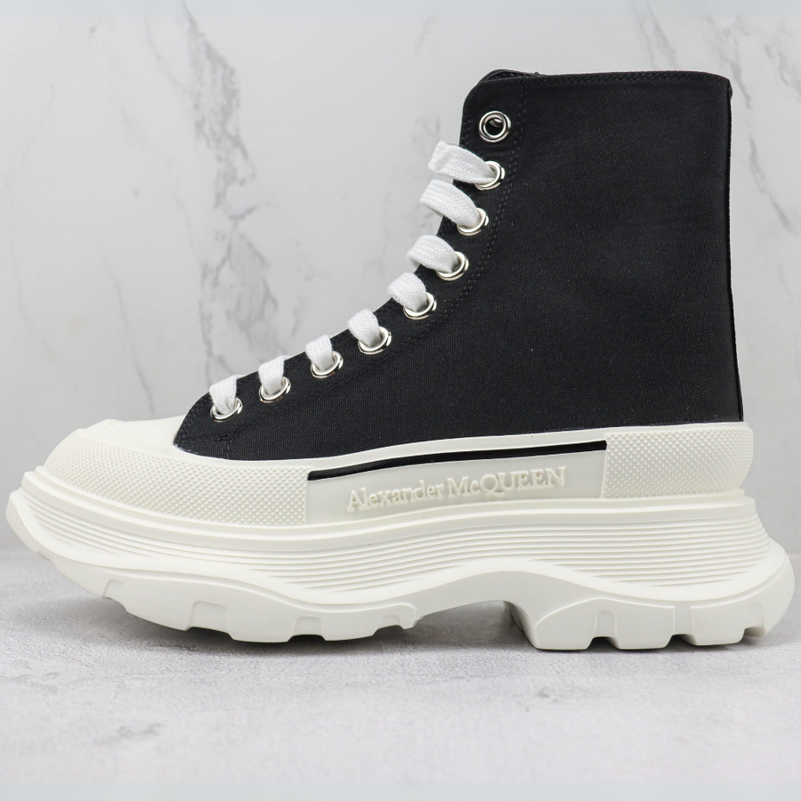 Bota Cano Alto Canvas Preto Solado Tracionado