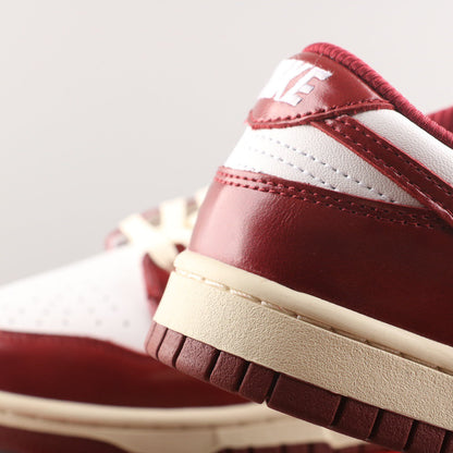 Nike Dunk Low Vintage Team Red
