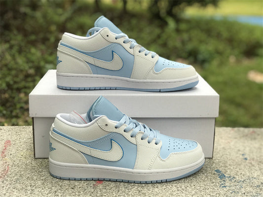 AIR JORDAN 1 LOW SE REVERSE ICE BLUE - vista lateral