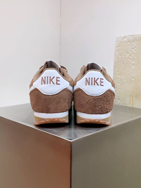 Nike Cortez Vintage Medium Curry