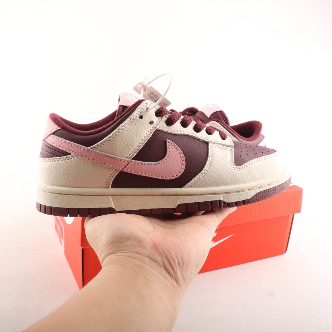 Nike Dunk Low Valentine&#39;s Day