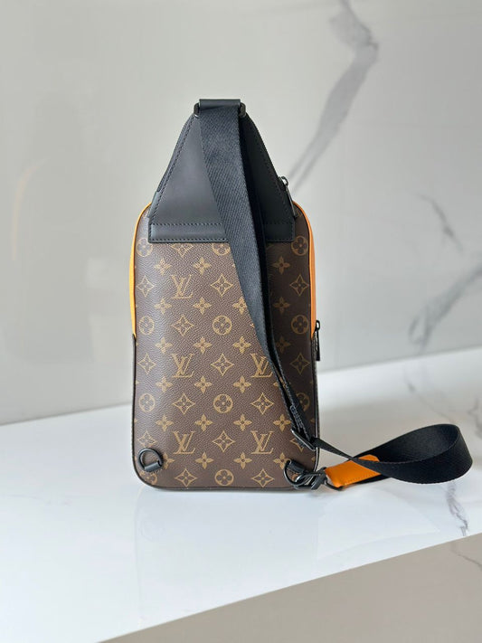 Avenue Sling Bag