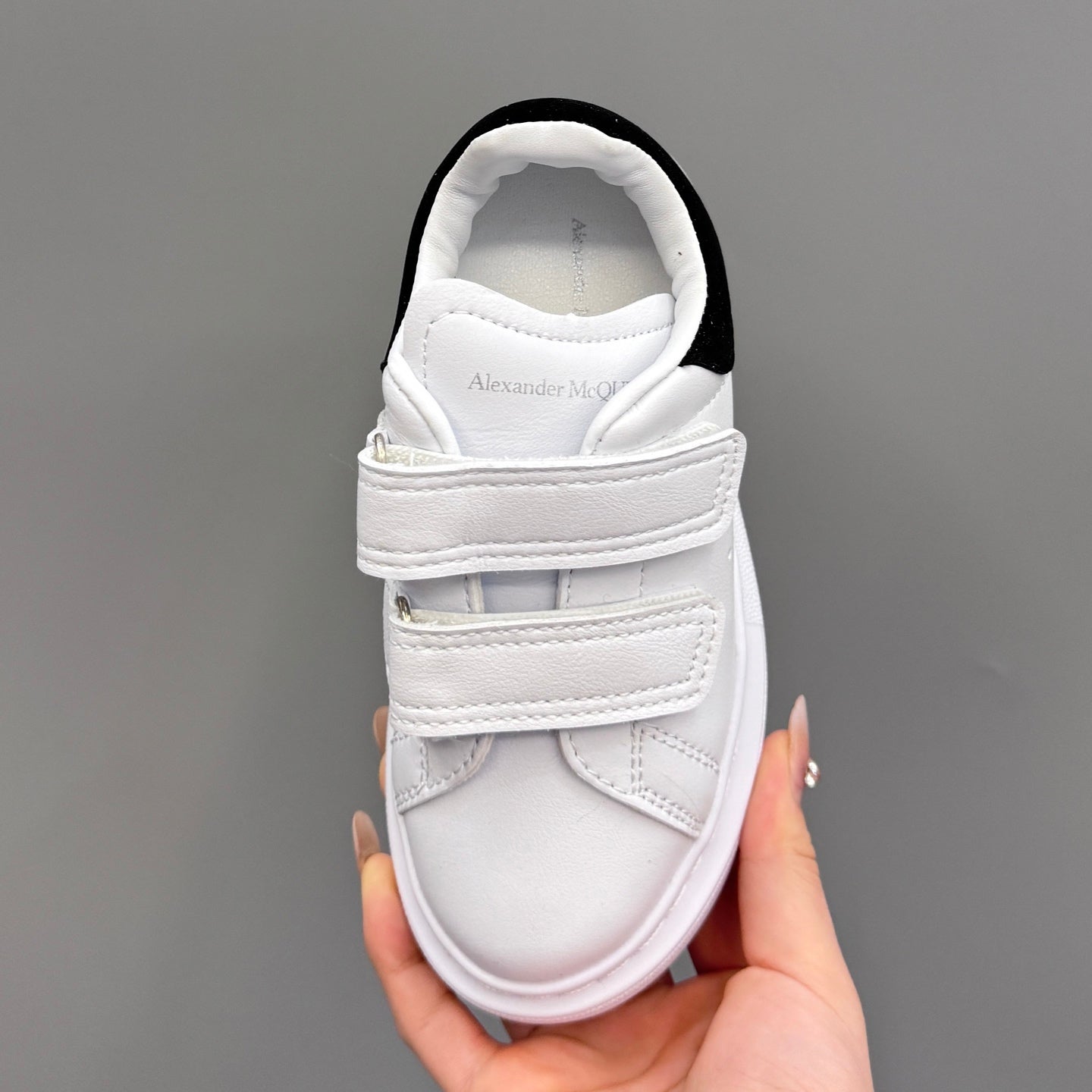 Tênis Alexander McQueen White and Black Infantil
