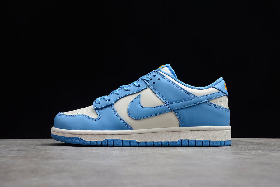 Tênis Couro Cano Baixo Branco Detalhe Azul Claro