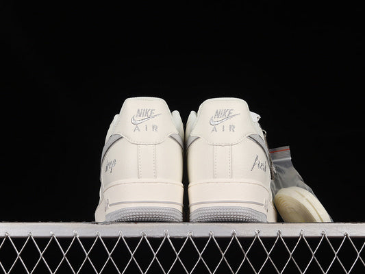 AIR FORCE 1 LOW 07 KEEP FRESH BEIGE/LIGHT GREY/SILVER - vista superior