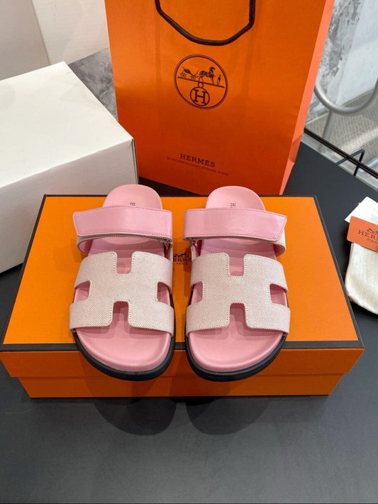 Hermes Chypre Sandal Pink