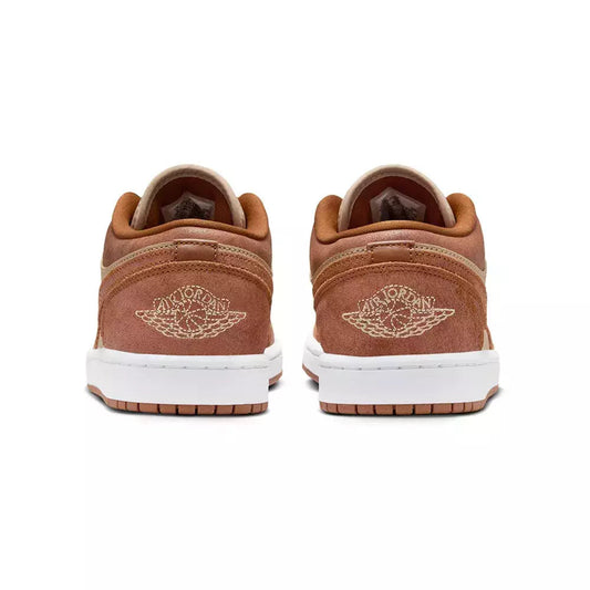 Air Jordan 1 Low SE Legend Medium Brown - detalhe do cadarço