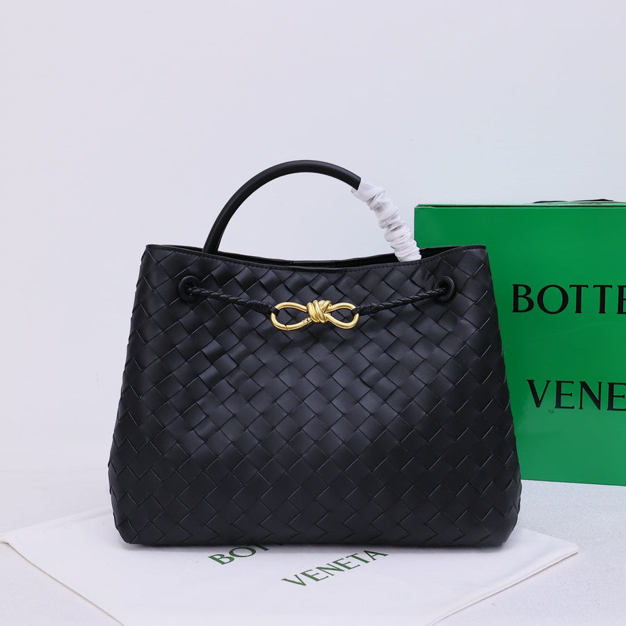 Bolsa Satchel Couro Entrelançado Preto Médio