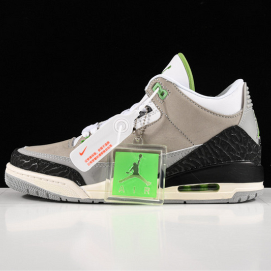 Tênis Cano Alto Basquete Couro Branco Detalhe Verde Neon