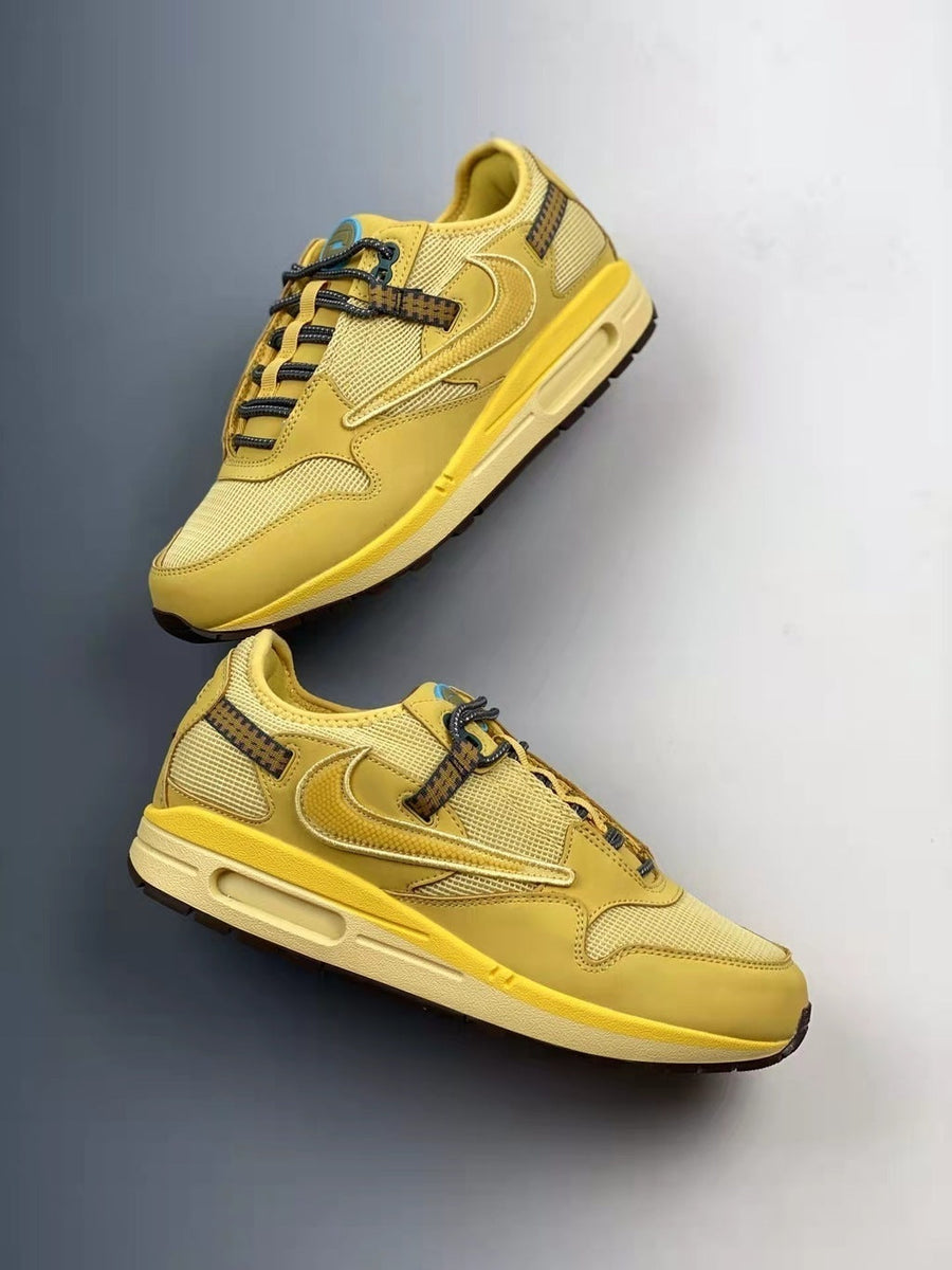 Tênis Runner Couro Camurça Ouro Detalhe Marrom