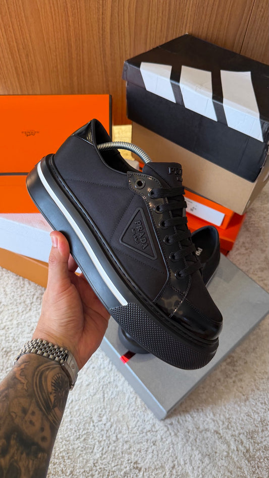 Prada Macro Re-Nylon preto, pronta entrega